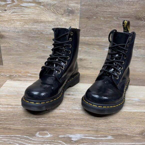 Dr. Martens Distressed Black Patent Leather Combat Boots Women's Size 7 - Picture 1 of 7